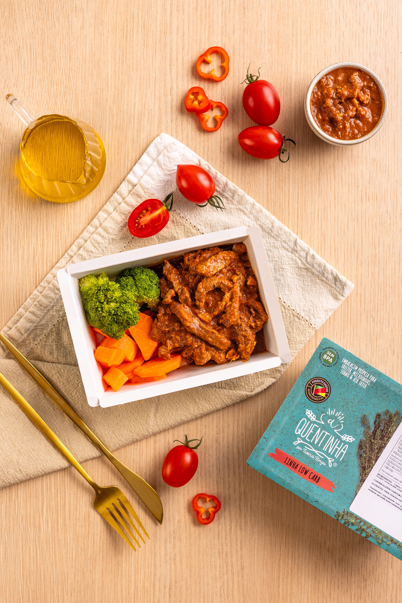 Iscas de carne ao molho ferrugem, legumes - Imagem 2