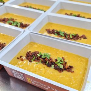 Creme de Mandioquinha com Frango Desfiado e Bacon